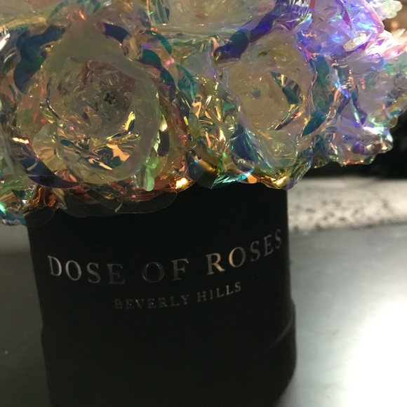 Dose of roses Galaxy bouquet - Picture 3 of 3